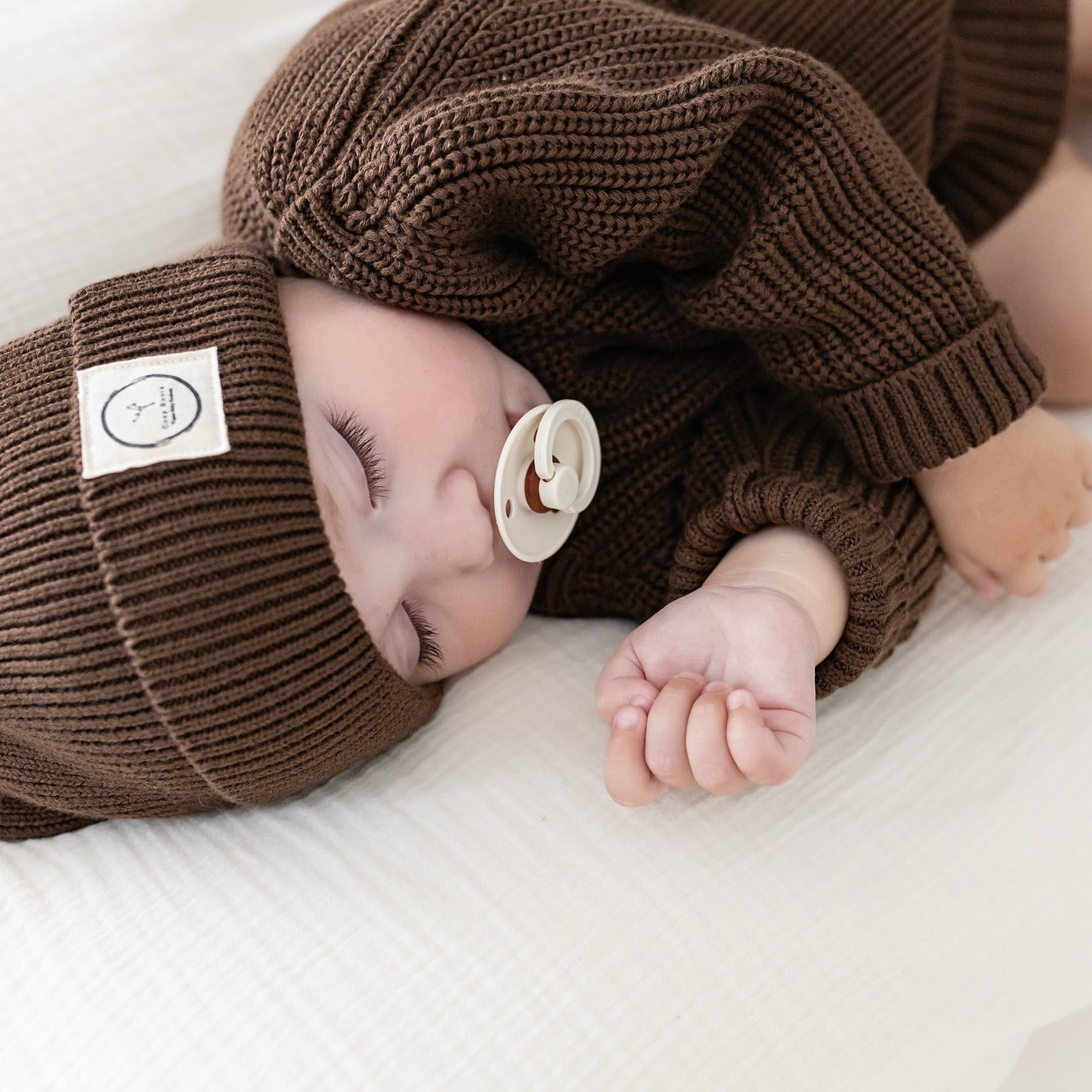 Organic Knit Beanie - Chocolate