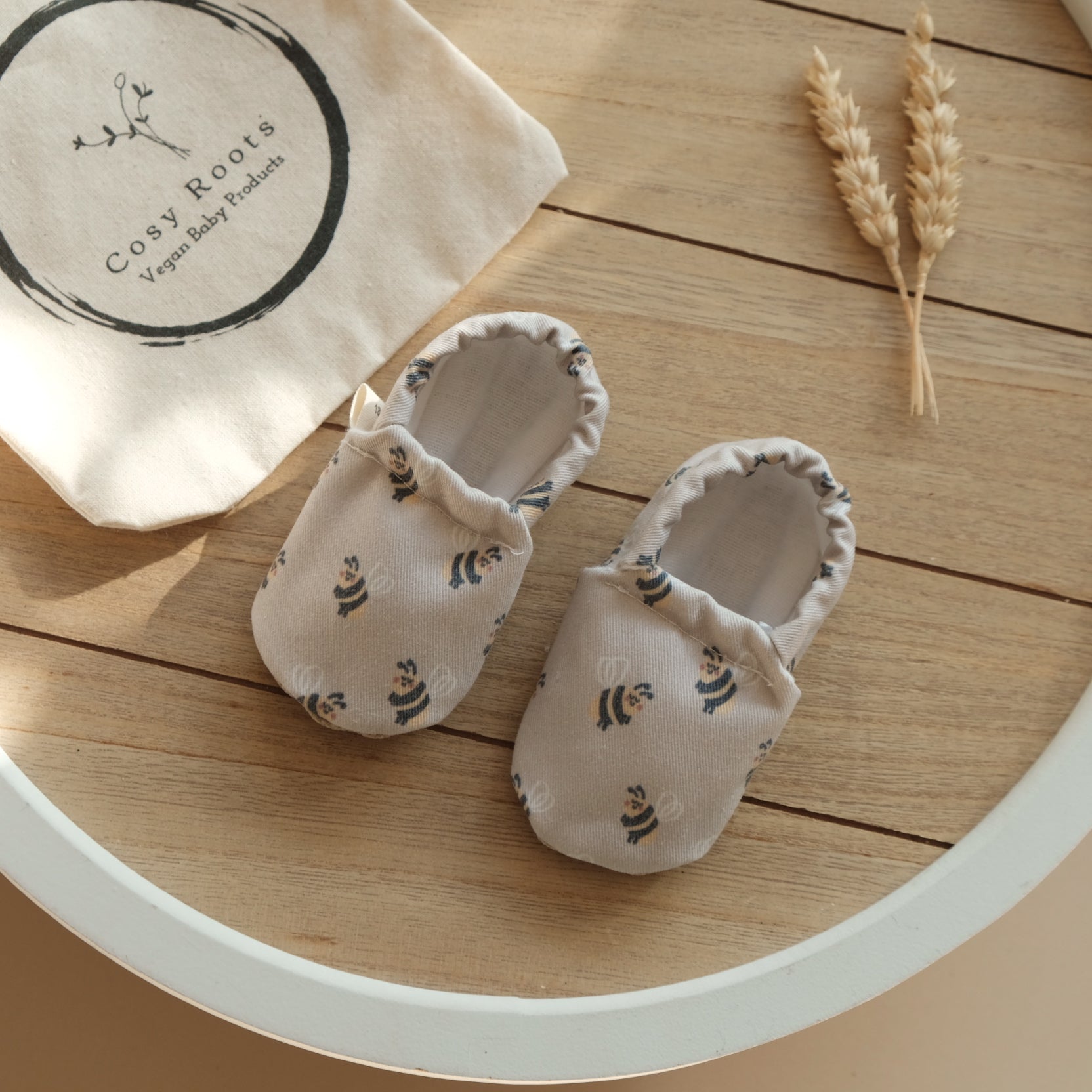 Vegan Shoes - Bumblebees – Cosy Roots GmbH