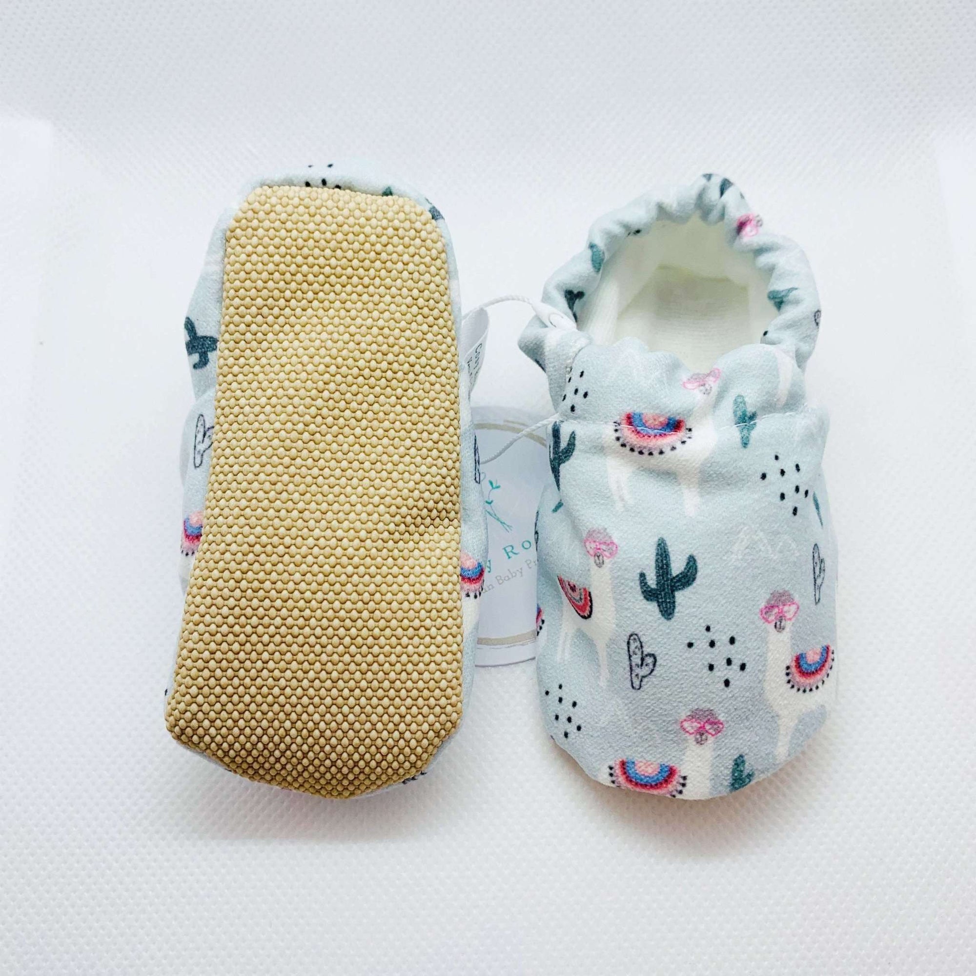 Vegane Babyschuhe und Kinderschuhe, rutschfest, waschbar, ohne Schadstoffe, samtweich, aus Baumwolle. Fast wie barfuß mit dem Schutz aus samtweicher Baumwolle