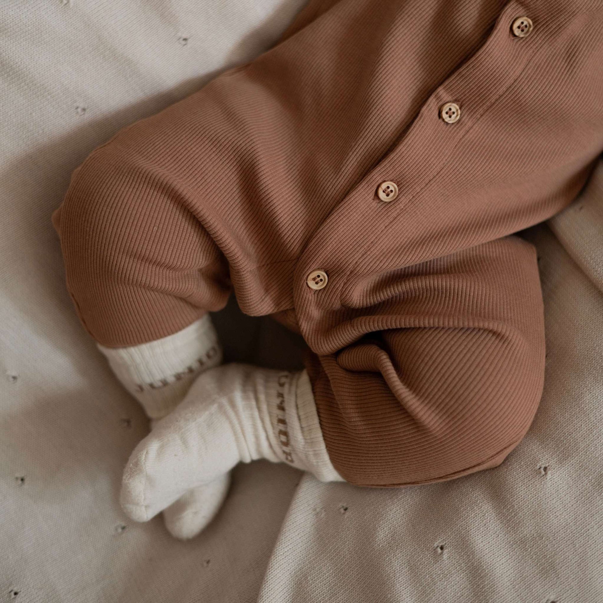 Organic Onepiece - Walnut - S A L E