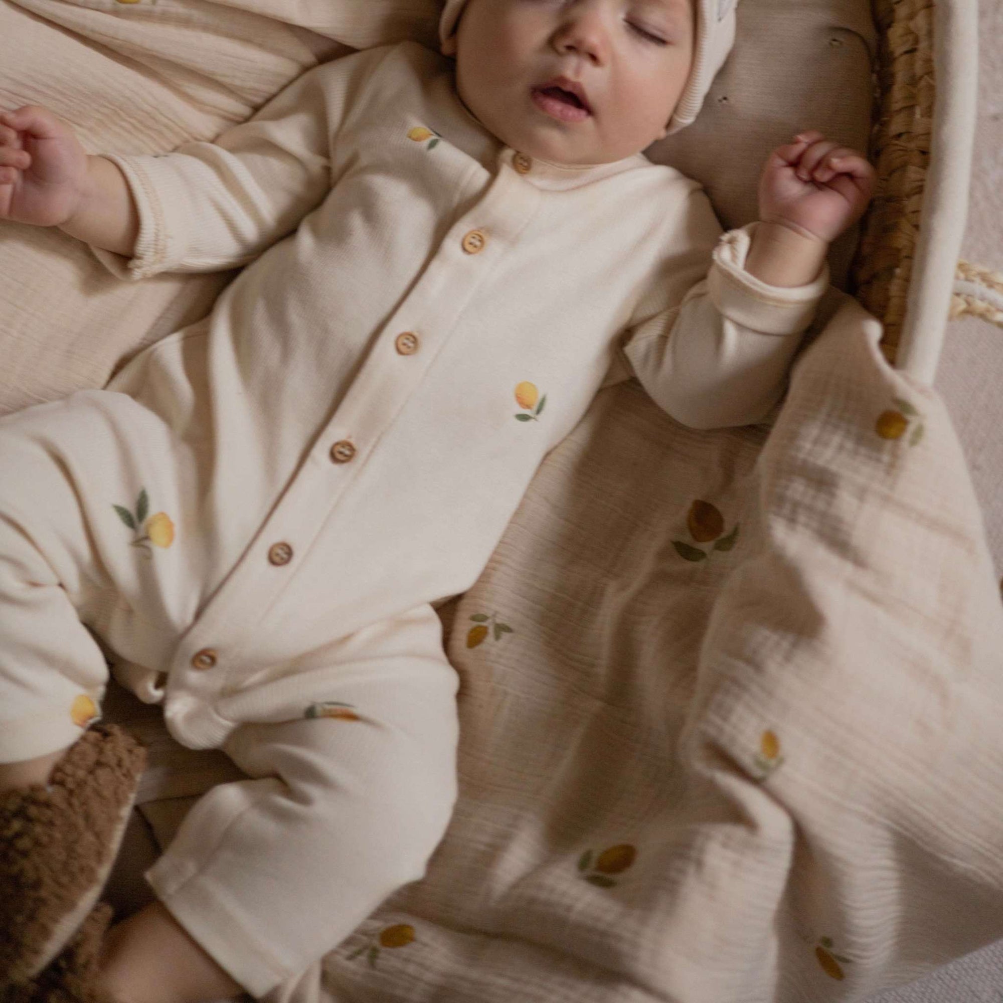 Organic Muslin Swaddle - Pure Lemon - 120x120cm