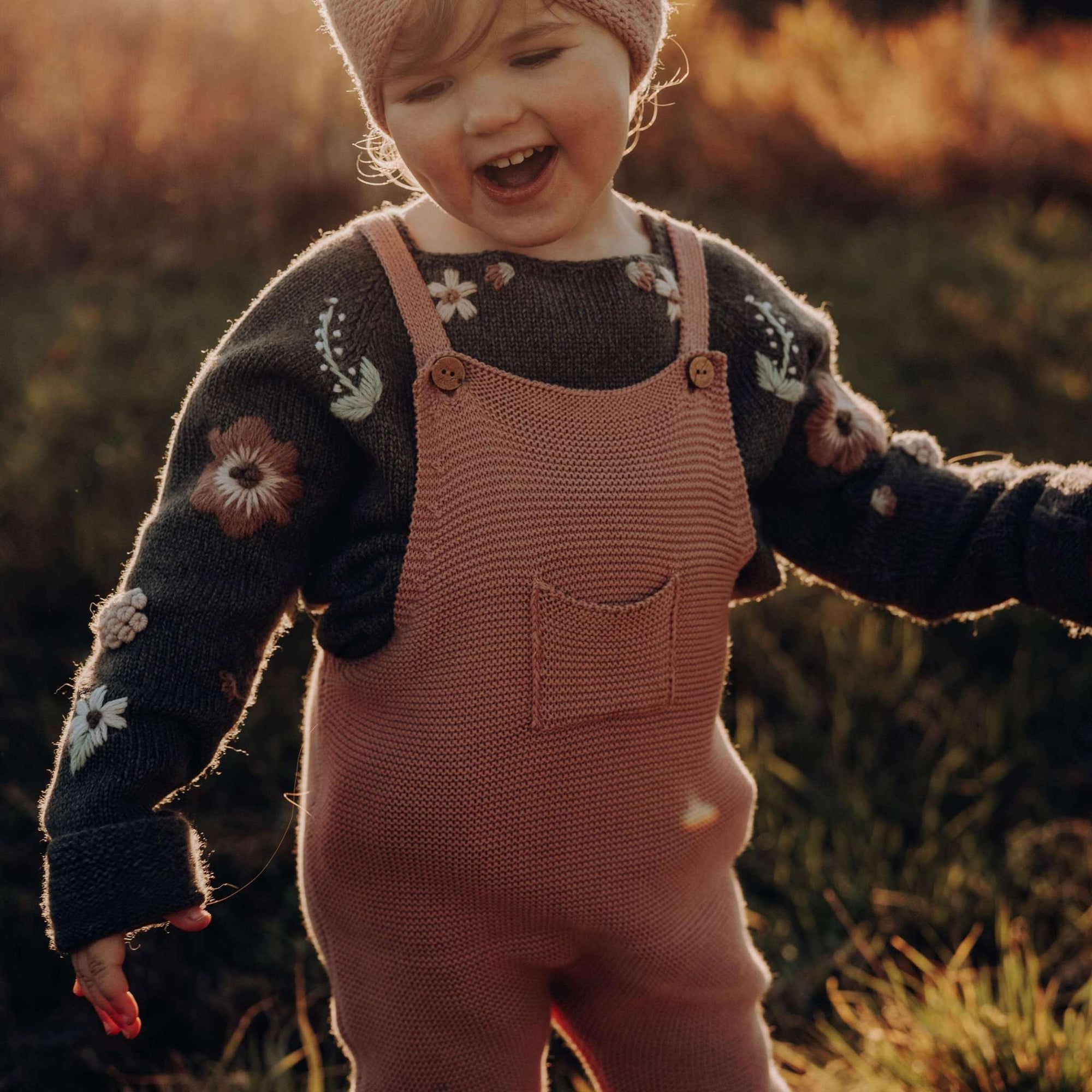 Latzhose aus GOTS zertifizierter Bio Baumwolle