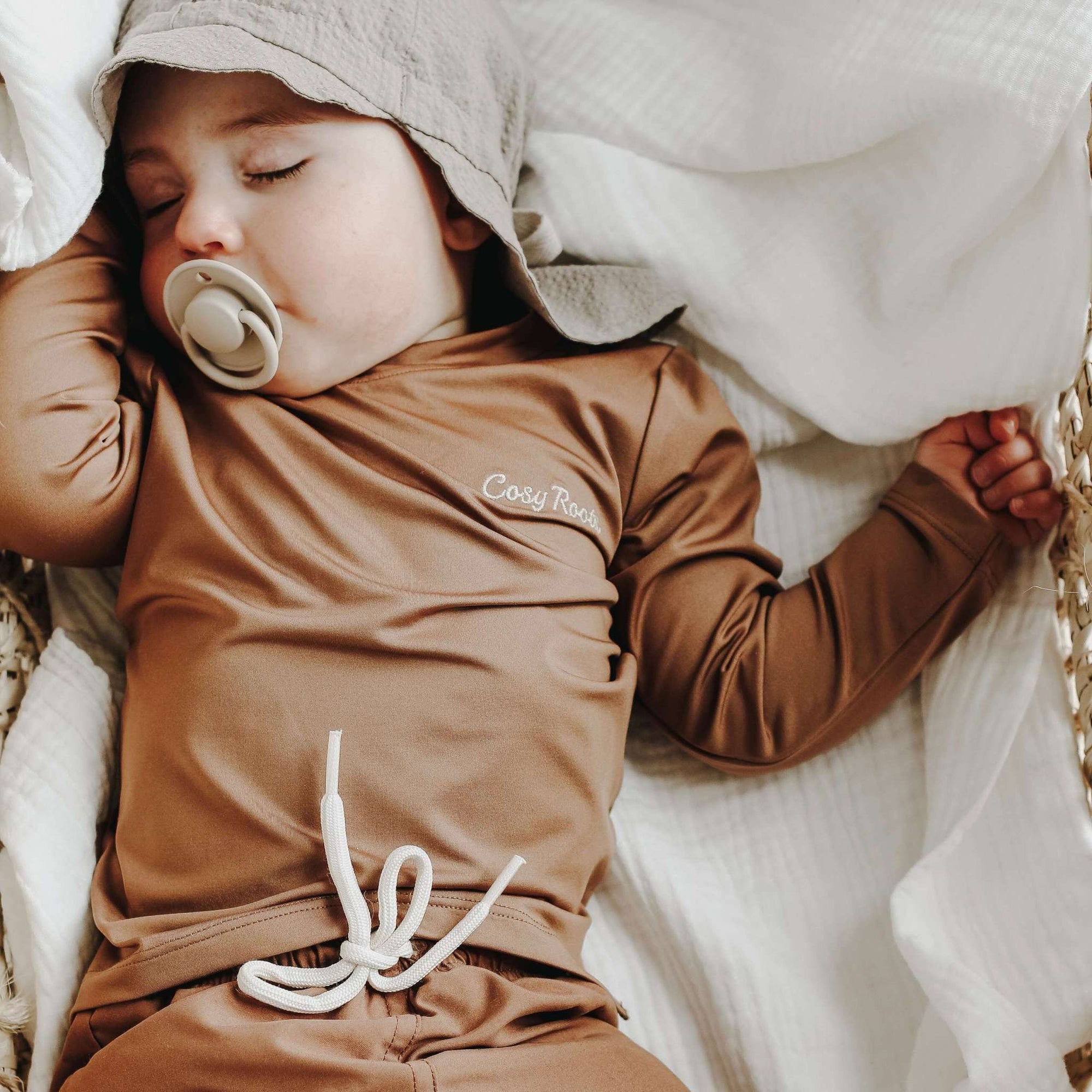 Sustainable UV Shirt - Walnut - S A L E (UPV50+)