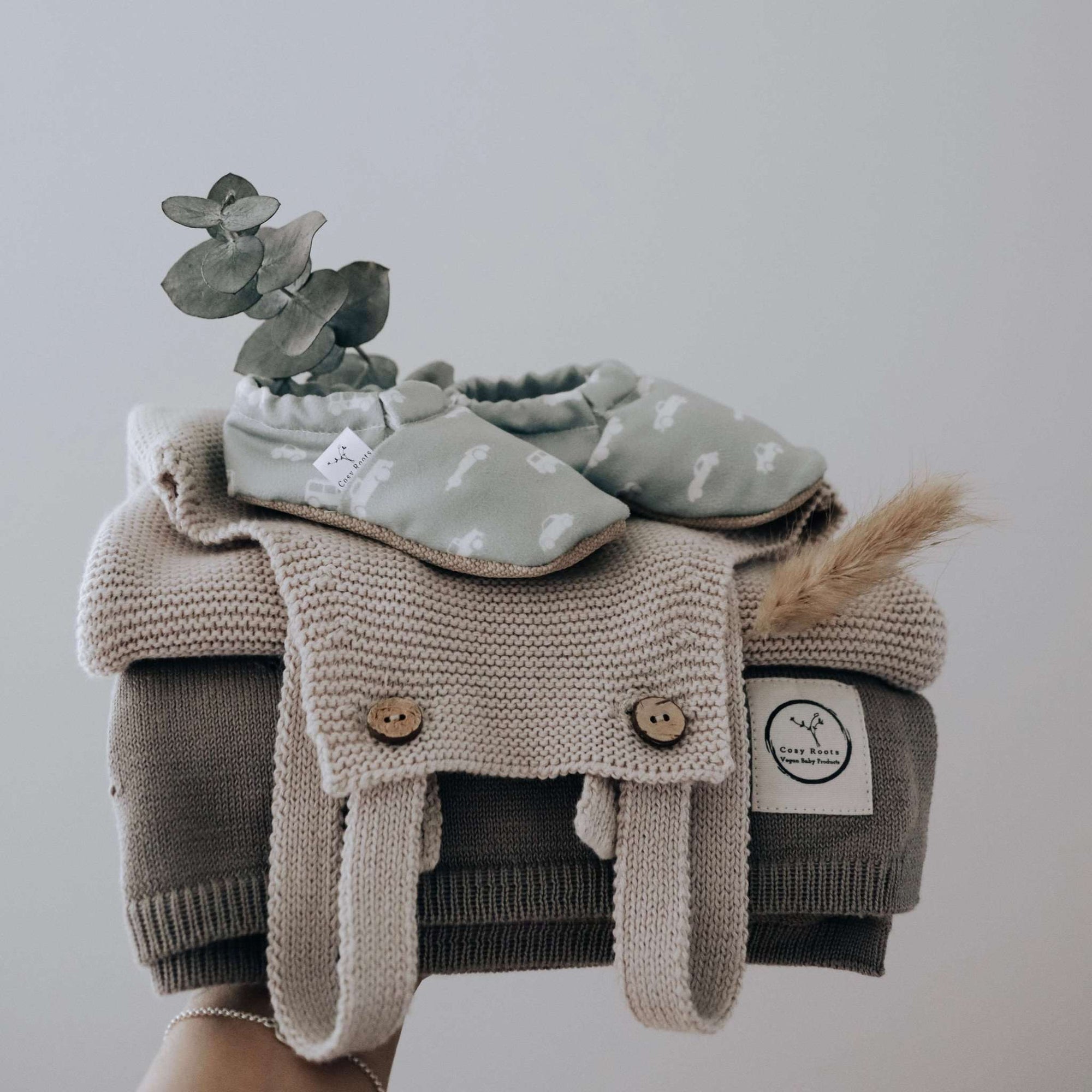 Latzhosen aus GOTS zertifizierter Bio Baumwolle